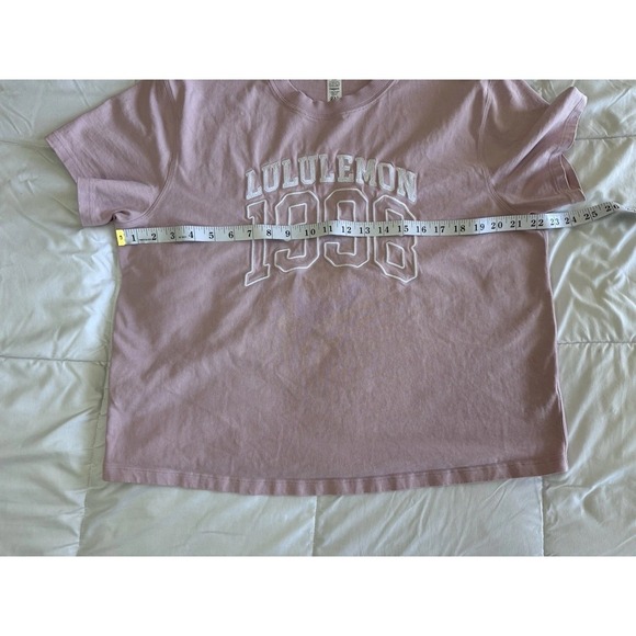 Lululemon Size 10 Relaxed-Fit Cotton Jersey Tee Graphic Pink Logo Oversized EUC - Picture 6 of 9